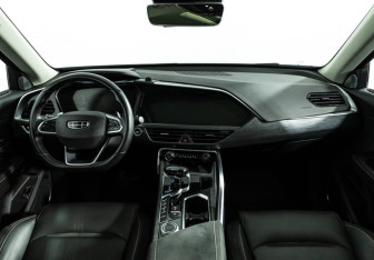 Подержанный автомобиль Geely Tugella 2021 года (13 фото)