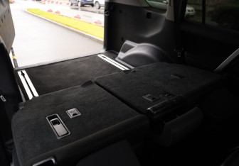 Подержанный автомобиль Toyota Land Cruiser Prado 2020 года (28 фото)