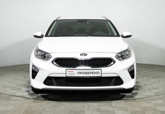 Подержанный автомобиль Kia Ceed Wagon 2020 года (2 фото)