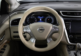 Подержанный автомобиль Nissan Murano Suv 2019 года (10 фото)