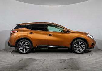Подержанный автомобиль Nissan Murano Suv 2017 года (4 фото)