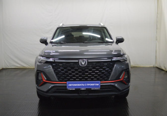 Подержанный автомобиль Changan CS35PLUS 2023 года (2 фото)