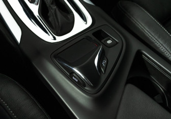 Подержанный автомобиль Opel Insignia Sedan 2013 года (20 фото)