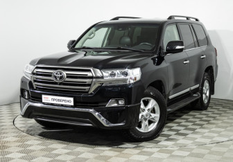 Подержанный автомобиль Toyota Land Cruiser Suv 2016 года (3 фото)