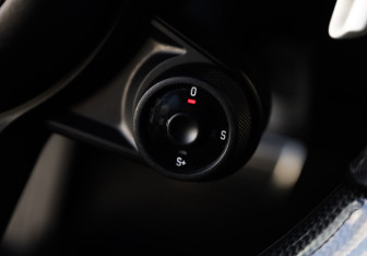 Подержанный автомобиль Porsche Cayenne 2021 года (12 фото)