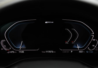 Подержанный автомобиль BMW X3 2020 года (13 фото)