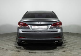 Подержанный автомобиль Hyundai i40 Sedan 2015 года (6 фото)