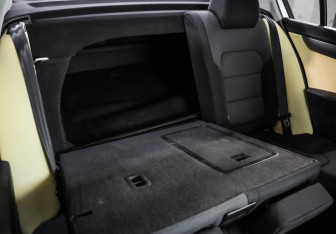 Подержанный автомобиль Volkswagen Passat Sedan 2012 года (26 фото)