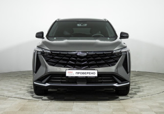 Подержанный автомобиль Geely Atlas 2023 года (2 фото)
