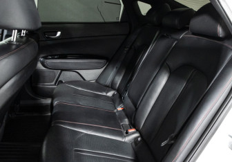 Подержанный автомобиль Kia Optima Sedan 2016 года (10 фото)