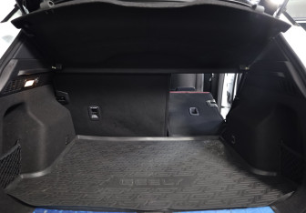 Подержанный автомобиль Geely Coolray 2020 года (28 фото)