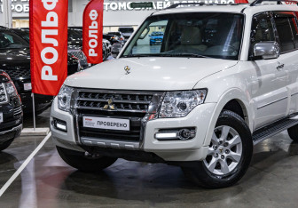 Подержанный автомобиль Mitsubishi Pajero 2021 года (2 фото)