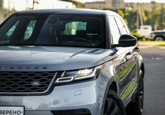 Подержанный автомобиль Land Rover Range Rover Velar 2019 года (2 фото)