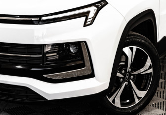 Подержанный автомобиль Москвич 3 2024 года (3 фото)