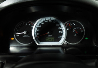 Подержанный автомобиль Chevrolet Lacetti Wagon 2011 года (12 фото)