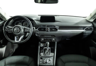 Подержанный автомобиль Mazda CX-5 2017 года (13 фото)