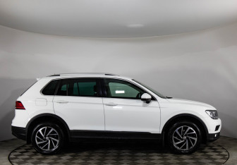 Подержанный автомобиль Volkswagen Tiguan 2018 года (4 фото)