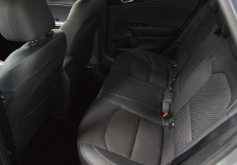 Подержанный автомобиль Kia Ceed Wagon 2019 года (12 фото)