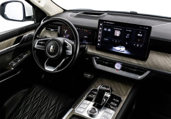 Подержанный автомобиль Tank 500 2023 года (17 фото)