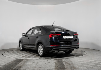 Подержанный автомобиль Skoda Rapid Liftback 2020 года (7 фото)