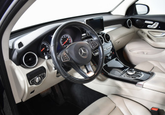 Подержанный автомобиль Mercedes-Benz GLC Coupe 2016 года (9 фото)