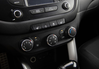Подержанный автомобиль Kia Ceed Wagon 2013 года (15 фото)
