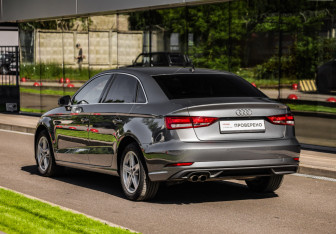 Подержанный автомобиль Audi A3 Sedan 2019 года (8 фото)