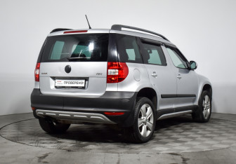 Подержанный автомобиль Skoda Yeti 2013 года (5 фото)