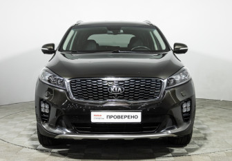 Подержанный автомобиль Kia Sorento 2020 года (2 фото)
