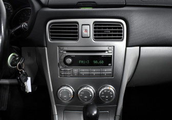 Подержанный автомобиль Subaru Forester Suv 2007 года (16 фото)