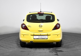 Подержанный автомобиль Opel Corsa 2012 года (6 фото)