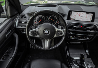 Подержанный автомобиль BMW X3 2019 года (15 фото)