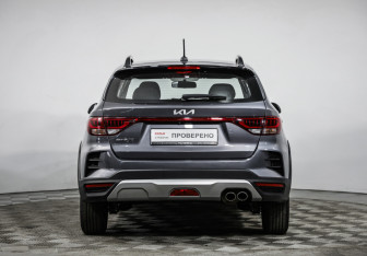 Подержанный автомобиль Kia Rio Hatchback 2021 года (6 фото)