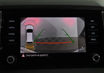 Подержанный автомобиль Skoda Karoq 2021 года (14 фото)