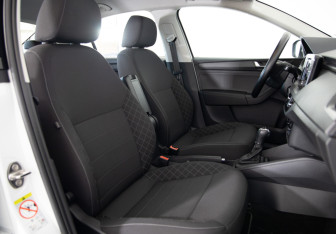 Подержанный автомобиль Skoda Rapid Liftback 2020 года (11 фото)