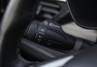 Подержанный автомобиль Geely Atlas Pro 2022 года (20 фото)