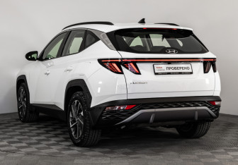 Подержанный автомобиль Hyundai Tucson 2021 года (9 фото)