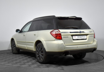 Подержанный автомобиль Subaru Outback Wagon 2006 года (7 фото)