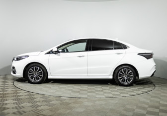 Подержанный автомобиль Omoda S5 2023 года (8 фото)