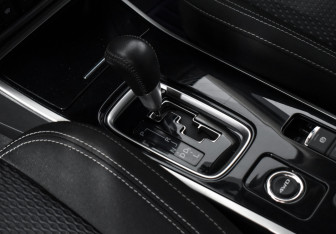 Подержанный автомобиль Mitsubishi Outlander 2019 года (11 фото)