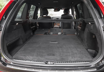 Подержанный автомобиль Volvo XC90 2020 года (35 фото)