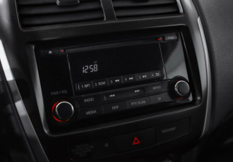 Подержанный автомобиль Mitsubishi ASX 2013 года (13 фото)