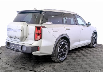 Новый GAC GS8 2025 (2 фото)