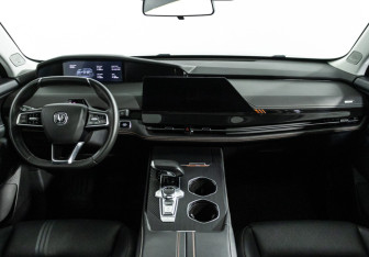 Подержанный автомобиль Changan UNI-K 2021 года (13 фото)