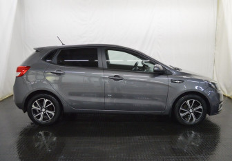 Подержанный автомобиль Kia Rio Hatchback 2016 года (4 фото)