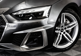 Подержанный автомобиль Audi A5 Liftback 2021 года (13 фото)