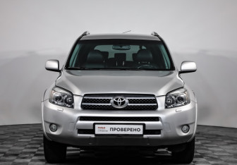 Подержанный автомобиль Toyota RAV4 2008 года (2 фото)