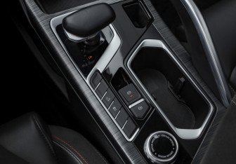 Подержанный автомобиль Geely Tugella 2023 года (24 фото)