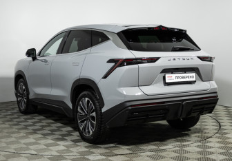 Подержанный автомобиль Jetour Dashing 2024 года (7 фото)
