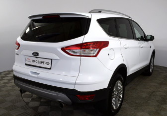 Подержанный автомобиль Ford Kuga 2013 года (3 фото)